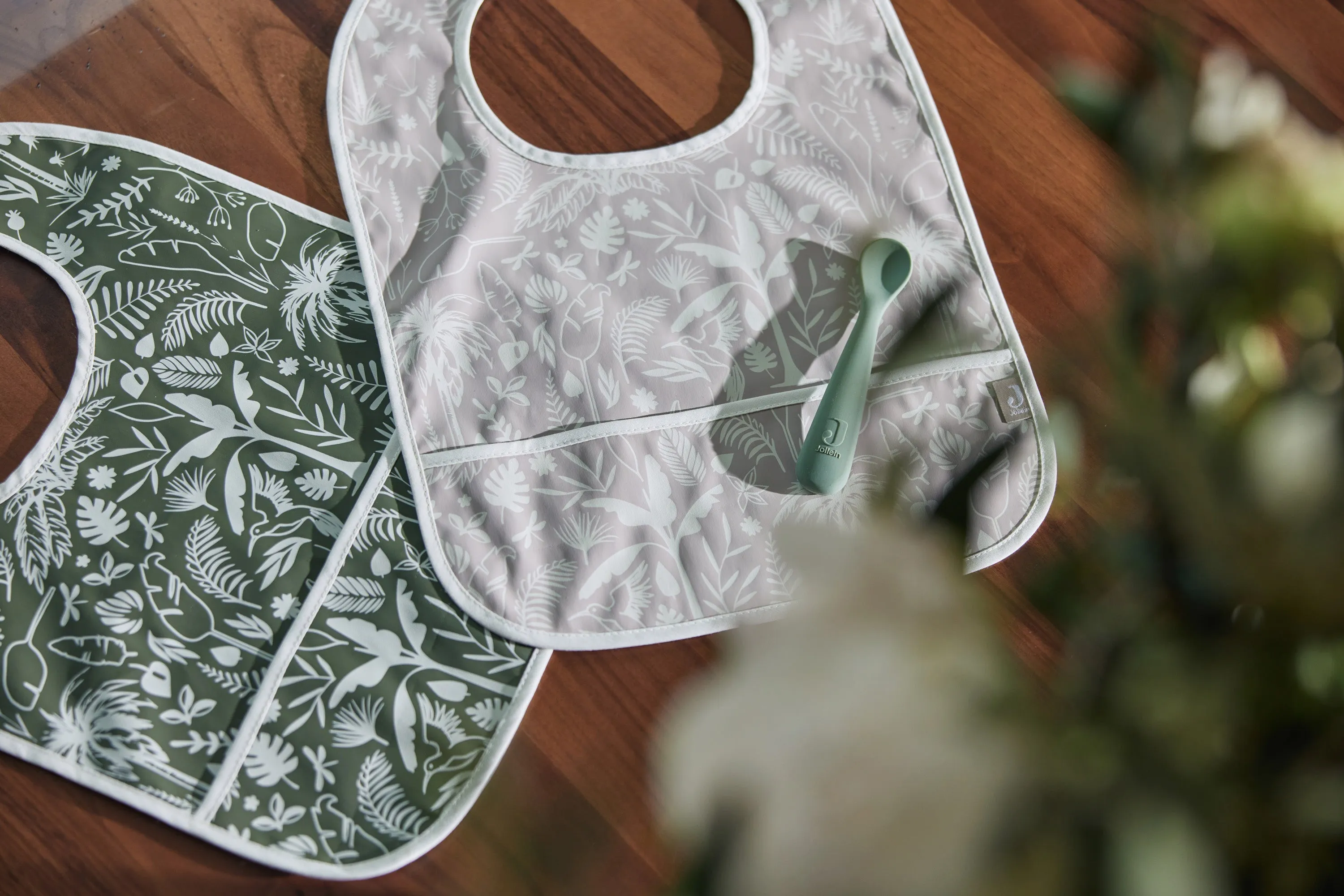 Jollein Bibs Waterproof Set 2 pieces | Botanical Leaf Green