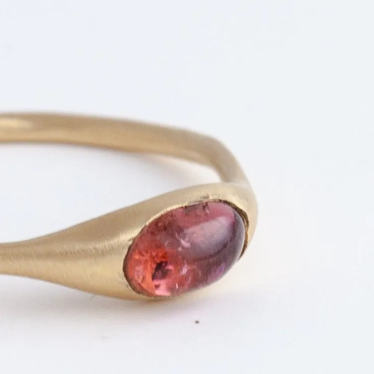 Yui pink tourmaline ring